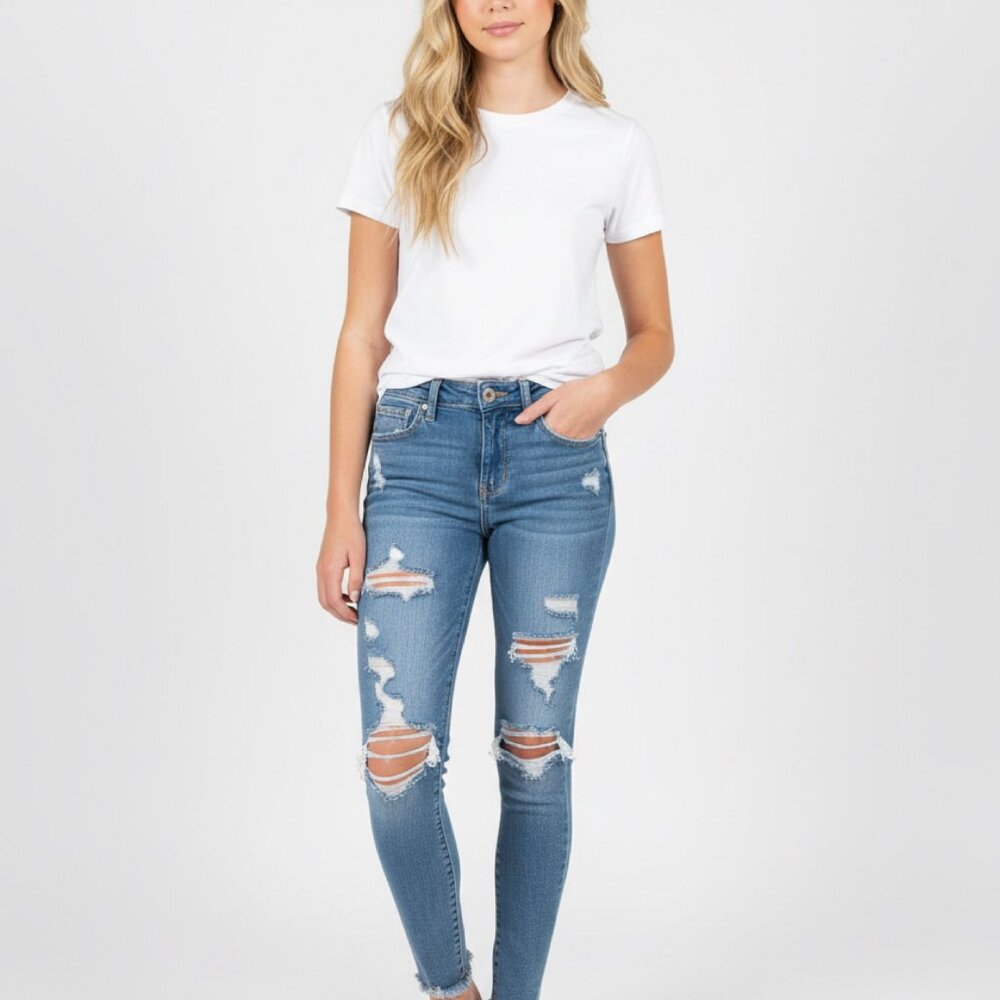 AMERICAN EAGLE STRETCHY DISTRESSED JEANS SIZE 4 REG- GREAT JEANS